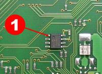 Seat Alana - radio nie włącza się po odczycie EEPROM, napięcie na EEPROM?