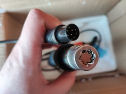 Zbliżenie na złącza lutownicy Preciva 995D