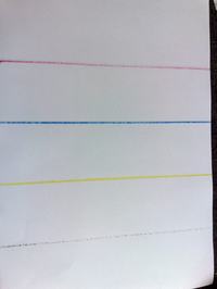 HP LaserJet 2600n - HP Color LaserJet 2600n poziome paski