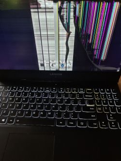 Lenovo Legion Y530 zbita matryca, laptop bez systemu