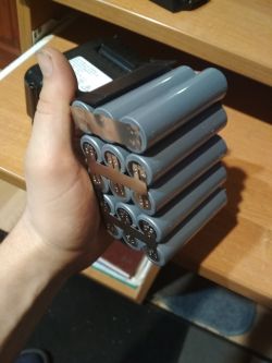 Identyfikacja ogniw 18650 w zamiennikach baterii bez oznaczeń