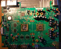 Xbox 360 Falcon - zwarcie, iskry i martwa płyta główna po błędach 0021 i 0010