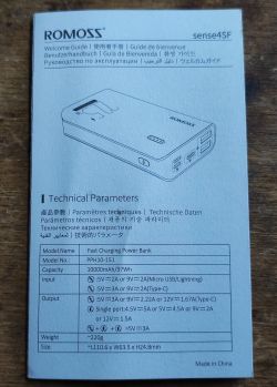 Instrukcja obsługi powerbanku Romoss Sense 4SF z tabelą parametrów technicznych.
