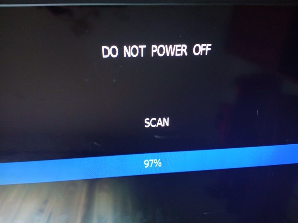 Toshiba 32L2333d Cykl resetowania po komunikacie 'DO NOT POWER OFF SCAN'
