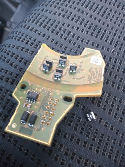 Wymiana manetki zmiany biegów w Citroen Grand Picasso C4