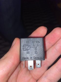 Opel Frontera B - Wentylator chłodzący (wysoka prędkość obrotowa) nazwa fachowa przekaźnika potrzeba