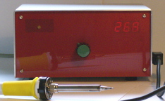 Prosta i praktyczna stacja lutownicza.