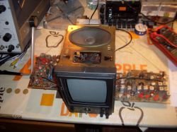 Telewizorek Silelis 405D - zbyt mała jasność kineskopu Telewizorek Silelis 405D - zbyt mała jasność kineskopu