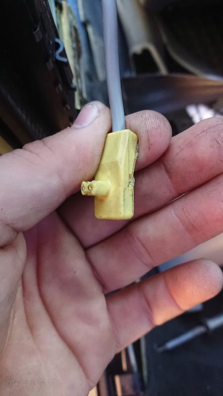 Audi a4 b5 - Błąd zapalnika pasów bezpieczeństwa kierowcy