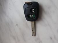 peugeot 307 - Auto trąbi podczas zazbrajania się alarmu