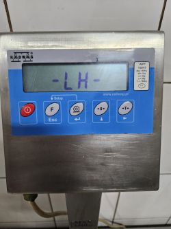Wyświetlacz wagi Radwag WPT 150 pokazujący błąd 