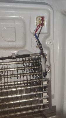 Samsung RS7687FHCBC - lodówka wybija różnicówkę