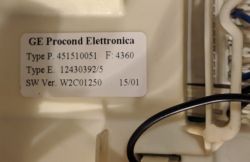 Electrolux EW1220N - Pralka zawiesza wykonanie programu zaraz po starcie.