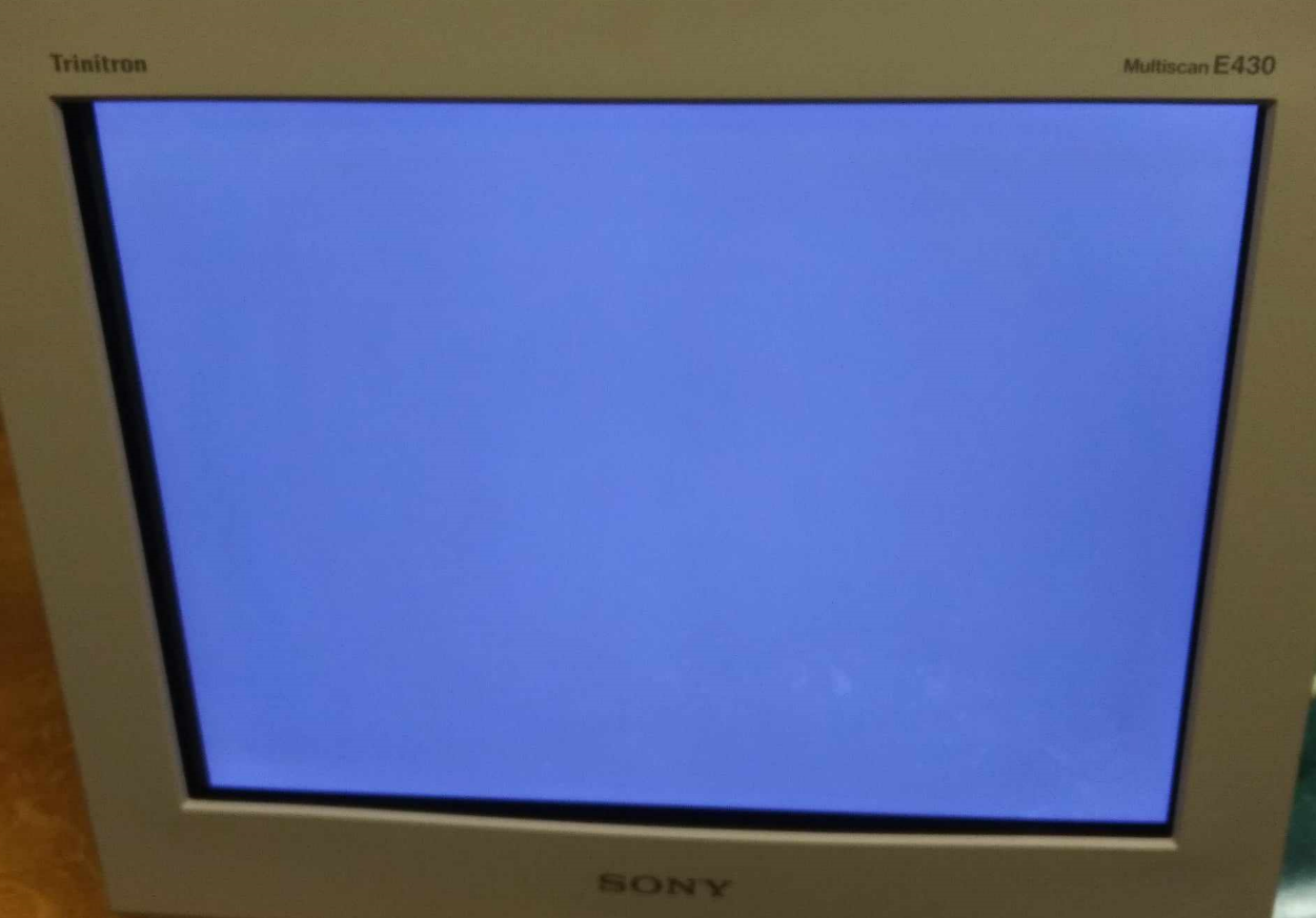 Monitor SONY CPD-E430 - obraz zbyt jasny, widoczne linie powrotu