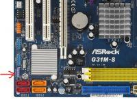 Monitor Stays Black After Turning On Computer: Tested Monitor, BIOS Reset, Cleaned Components