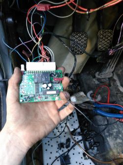 BMW E36 '97 - Uszkodzony pilot alarmu Silicon, auto nie odpala