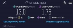 Zrzut ekranu z aplikacji Speedtest pokazujący prędkości pobierania i wysyłania dla sieci 5G Orange.