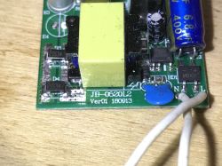Podwójna ładowarka USB (5V, 2.1A) do puszki Adelid Quadra QR-USBx2 Podwójna ładowarka USB (5V, 2.1A) do puszki Adelid Quadra QR-USBx2