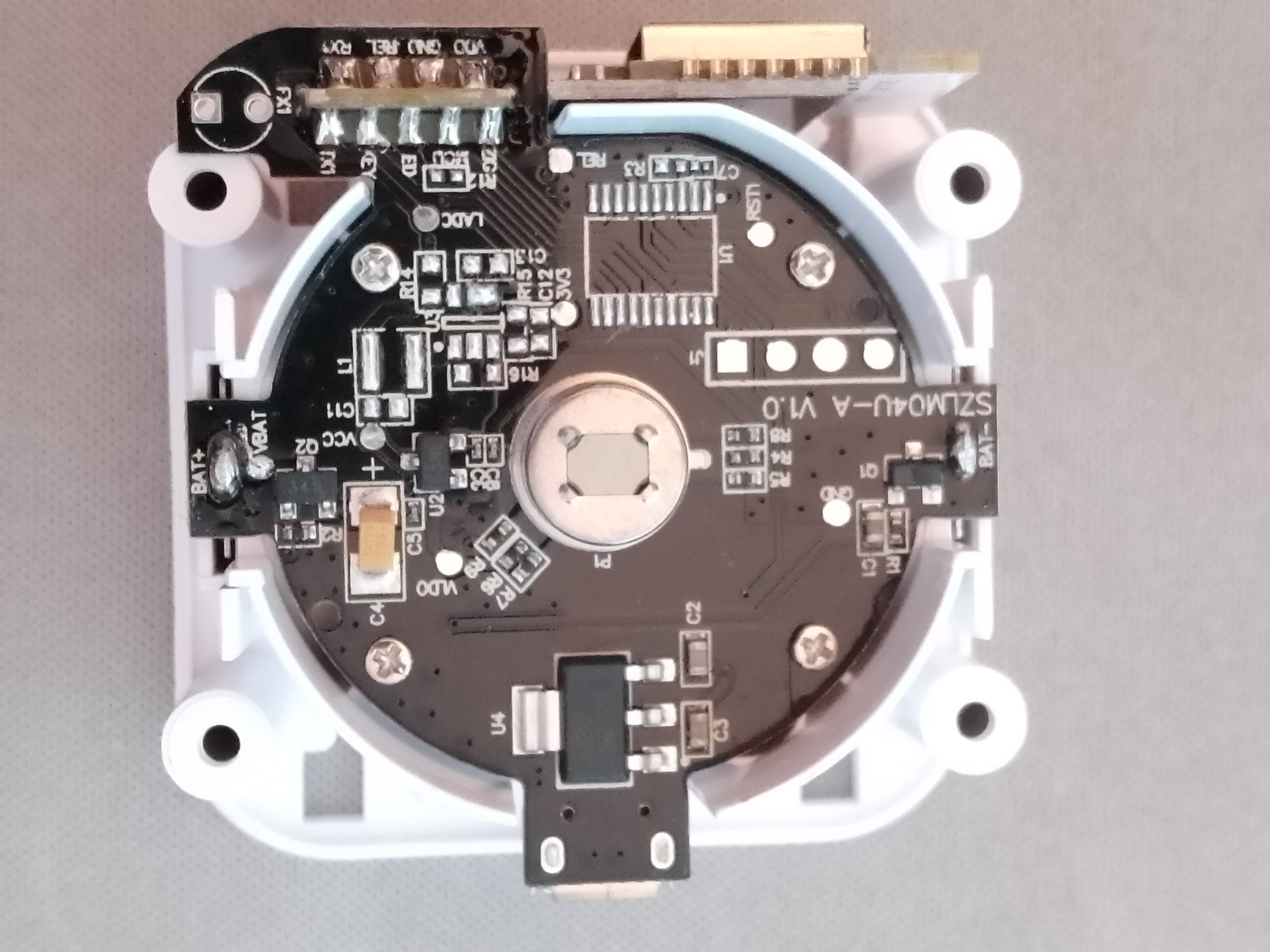 Zestaw Arlec Grid Connect do sterowania inteligentnym domem demontaż