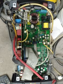 Esab Caddy TA34 Tig 2200i - brak inicjacji łuku, możliwe uszkodzenie modułu mocy