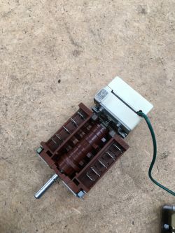 Proszę pomóżcie jak połączyć Hotpoint Ariston