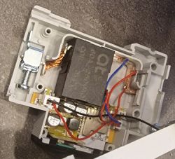Open TO-Q-SY2-JWT device with a visible shunt resistor instead of a coil.
