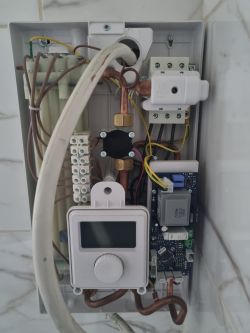 Podłączenie podgrzewacza 3fazowego z N zamiast PE w starej instalacji - bezpieczeństwo
