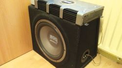 Jak podłączyć subwoofer i wzmacniacz z użyciem kostki ISO?