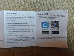 Leaflet with setup instructions for the Smart Life app with a QR code.