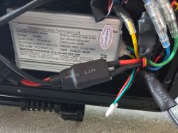Jak odblokować prędkość w hulajnodze Aprilia esr2Evo?