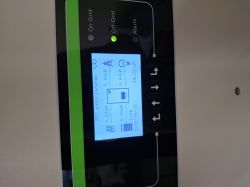 Sofar HYD 5KTL-3PH + BTS 5 kWh – falownik nie wraca automatycznie po zaniku prądu