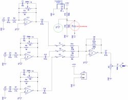 Schemat elektroniczny po modyfikacji kondensatorów z różnymi komponentami i połączeniami.