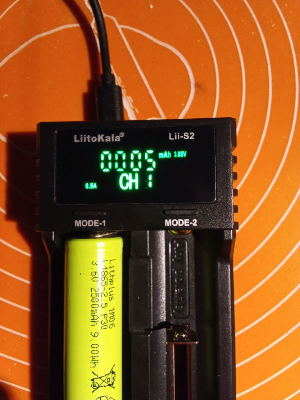 LiitoKala Lii-S2 - Ładowarka akumulatorów dla każdego. Krótki opis, dużo zdjęć.