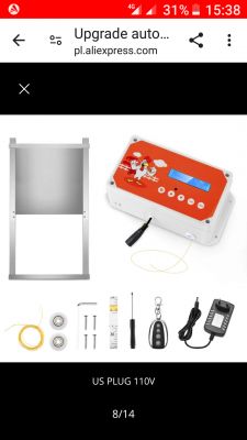Komponenty do automatycznych drzwi do kurnika, w tym panel sterujący i akcesoria.