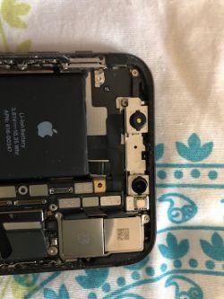 Nieaktywne Face ID w iPhone X po wymianie na inny wyświetlacz