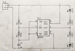 Will Nano Banana generate an electronic diagram or infographic? Comparison of the two models