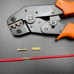 Atoto A6 - Po wymienię radia nie działa centralny zamek i zegarek