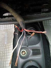 Jak podłączyć radio w Seicento? Zbyt wiele kabli w kostce radia