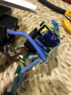 Osram Gniazdo Smart+ Spalony bezpiecznik. Jaki zamiennik?