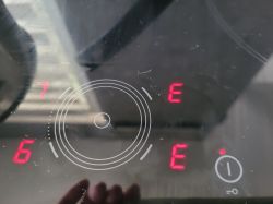 Zablokowane dwa palniki w płycie indukcyjnej Gorenje - mruga E z 5, brak instrukcji, jak odblokować