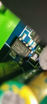Close-up of an electronic component marked as BP2525 on a circuit board.