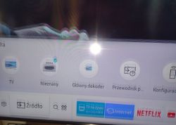 Samsung UE55NU8072 - obraz skacze 15 minut po włączeniu, matryca czy T-CON?