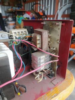 Zgrzewarka punktowa Figel RZP - Wykonuje jeden zgrzew