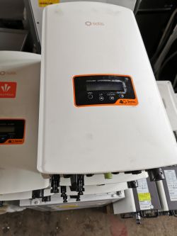 [Sprzedam] Inwertery solarne z demontażu. Różne modele