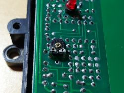 Dartstar 2000: Diagnostyka i naprawa maszyny arcade od Medalist z lat 90.