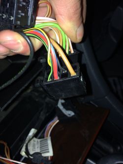 Mercedes radio 2 din - Jak pozamieniać piny aby radio działało ?