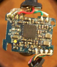 Uklad scalony z słuchawek do telefonu.