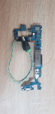 Spadek napięcia powodem restartów płyt głównych przy zasilaniu z zasilacza