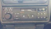 Opel Corsa B On-Board Computer Display Issue: Not Showing Radio Station Frequency Opel Corsa B On-Board Computer Display Issue: Not Showing Radio Station Frequency