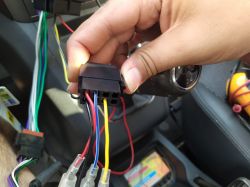 Pioneer MVH-S120UB - Opel Zafira B - brak plusa "po stacyjce"